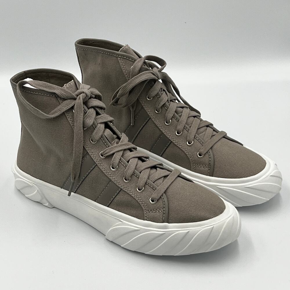 NWB Lisa Vicky Canvas High Top Getaway Sneakers Gray Women's Size 8